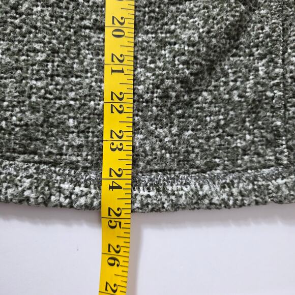 Disney Jacket Womens M Black and White Sherpa Fleece Full Zip Mickey Globe Patch - Picture 11 of 12